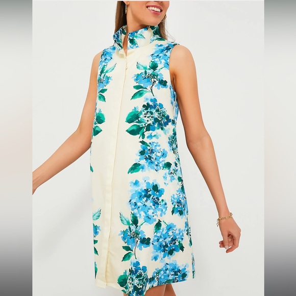Water's Edge Hydrangea Sleeveless Charlie Dress - Picture 4 of 11